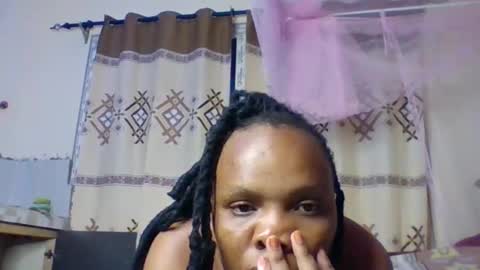 Snapshot of juice_petite3 chatting on May 2026 10:58:01 PM juice_petite3 online show from May 2026 10:58:01 PM