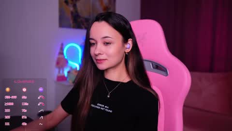 Angelina online show from April 2026 02:05:01 PM