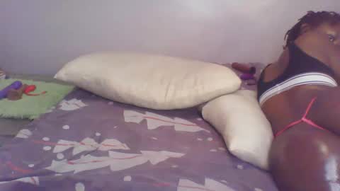 juicyass online show from September 2025 02:38:02 AM