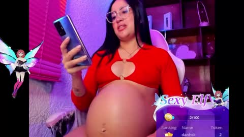 Snapshot of juicy_peach_ass chatting on December 2024 06:18:02 PM valeska online show from December 2024 06:18:02 PM