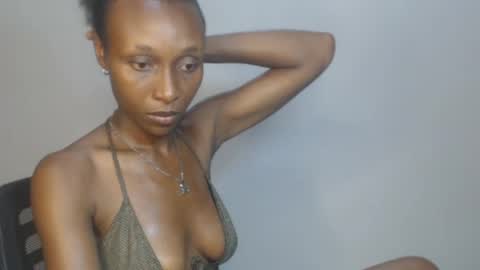 Snapshot of juicy_pinkpussy564197 chatting on April 2026 09:13:01 PM olivia online show from April 2026 09:13:01 PM