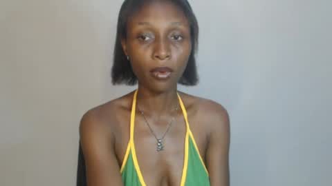 Snapshot of juicy_pinkpussy564197 chatting on May 2026 09:23:02 PM olivia online show from May 2026 09:23:02 PM