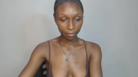 Snapshot of juicy_pinkpussy564197 chatting on May 2026 09:10:02 PM olivia online show from May 2026 09:10:02 PM