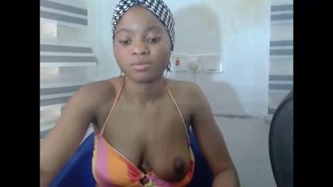 juicynpinkx online show from March 2026 11:25:01 AM