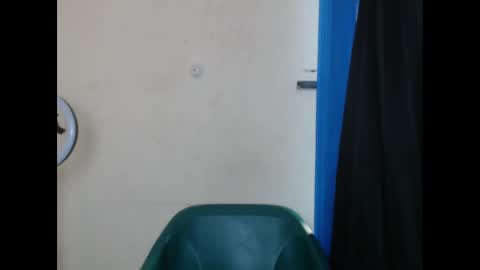 juicynwetx online show from February 2025 10:15:02 AM