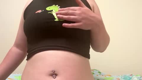 Snapshot of juicypeachcutie chatting on June 2026 12:04:02 PM juicypeachcutie online show from June 2026 12:04:02 PM