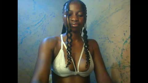 juicypiexx online show from October 2025 12:16:01 AM