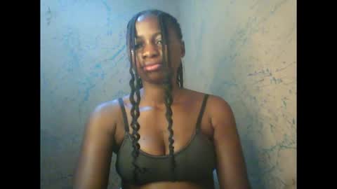 juicypiexx online show from November 2025 11:21:02 PM