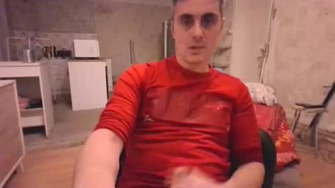 Snapshot of jul_lien chatting on December 2025 11:00:02 PM jul_lien online show from December 2025 11:00:02 PM