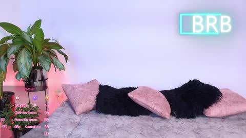 Jules and Gia online show from April 2026 09:05:01 AM