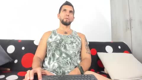 juleslake2 online show from December 2025 02:17:02 AM