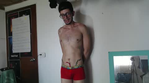 Julfigo online show from April 2026 06:47:01 PM