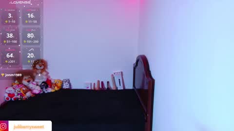 Snapshot of juli05star chatting on November 2025 01:48:01 AM Juliana online show from November 2025 01:48:01 AM