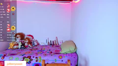 Snapshot of juli05star chatting on November 2025 12:02:01 AM Juliana online show from November 2025 12:02:01 AM