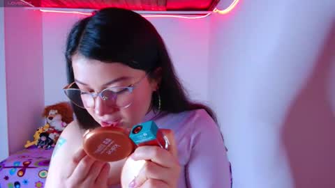 Snapshot of juli05star chatting on December 2025 03:23:01 AM Juliana online show from December 2025 03:23:01 AM