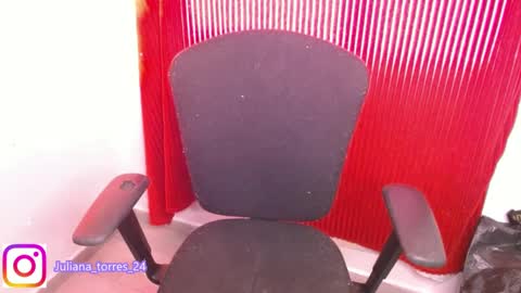 Snapshot of juli_69 chatting on January 2025 06:07:01 PM  Juliana Torres  online show from January 2025 06:07:01 PM