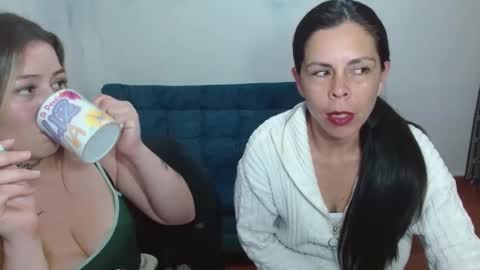 Snapshot of juli_69 chatting on September 2025 11:37:01 PM  Juliana Torres  online show from September 2025 11:37:01 PM