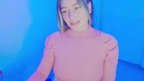  Juliana Torres  online show from December 2025 06:18:01 AM