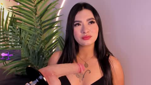 juli_casanova online show from November 2025 12:16:01 PM