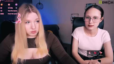 Snapshot of juli_kisss chatting on March 2025 04:50:02 PM juli kisss online show from March 2025 04:50:02 PM