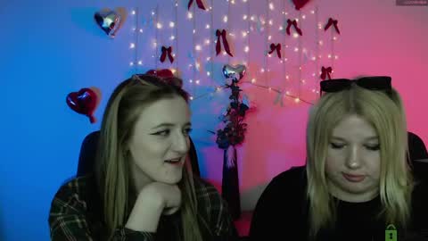 Snapshot of juli_kisss chatting on April 2026 03:00:02 AM juli kisss online show from April 2026 03:00:02 AM