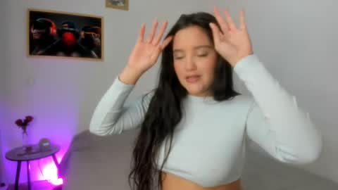 juli_santos_22 online show from July 2026 01:43:02 PM