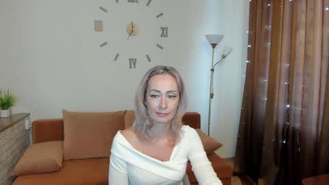 julia__cherry_ online show from December 2024 10:25:02 AM
