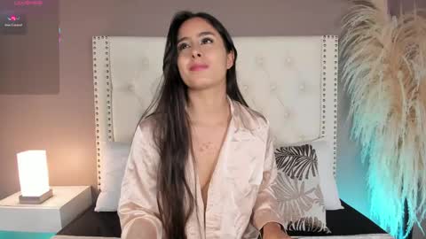 Snapshot of julia_martinezz_ chatting on June 2026 11:38:02 AM J U L IA M A R T I N E Z online show from June 2026 11:38:02 AM