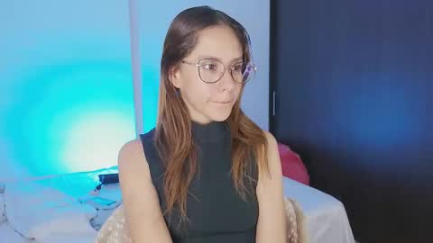 Julia Schedule 10 pm to 4  am GTM-5 online show from September 2025 10:09:01 PM