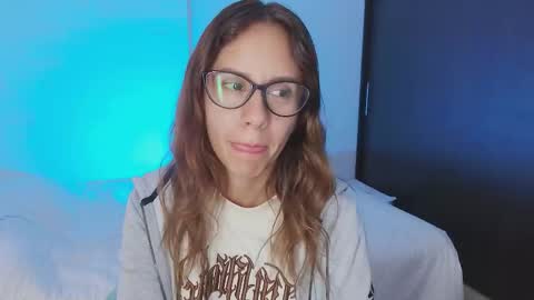 Julia Schedule 10 pm to 4  am GTM-5 online show from October 2025 06:41:02 PM