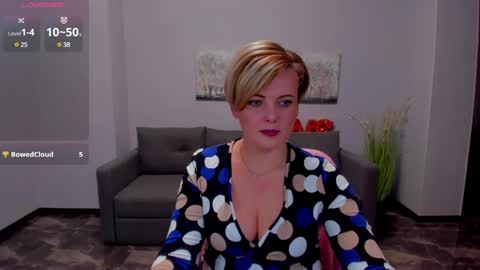 Snapshot of julia_wilsons chatting on February 2025 01:28:01 PM Julia online show from February 2025 01:28:01 PM