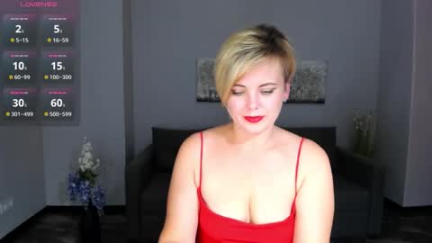 Snapshot of julia_wilsons chatting on September 2025 12:19:01 PM Julia online show from September 2025 12:19:01 PM
