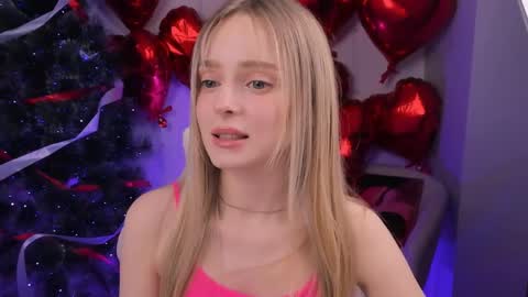 Julia online show from March 2026 04:40:02 PM