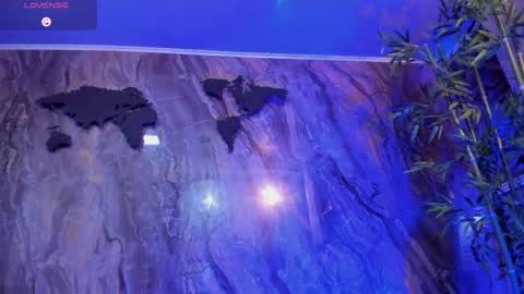 JULIAN  online show from April 2026 01:42:02 AM