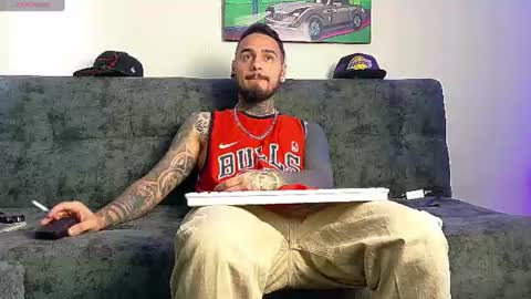 Snapshot of julian_tattoo chatting on June 2026 08:40:02 PM Julian independent model online show from June 2026 08:40:02 PM