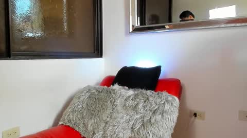 julian_wallace online show from March 2026 07:40:01 PM