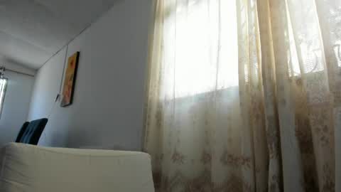 julian_wallace1 online show from May 2026 05:09:01 PM