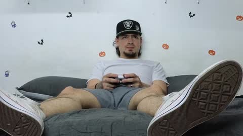 julian_whitee654 online show from January 2025 08:36:01 PM
