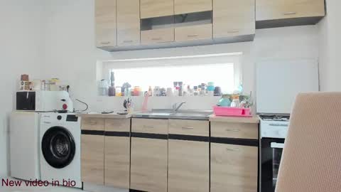 Snapshot of juliana35 chatting on February 2025 08:48:02 AM juliana35 online show from February 2025 08:48:02 AM