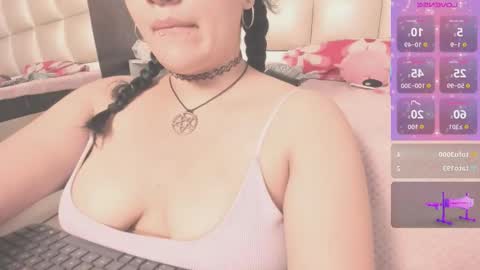 juliana_js_ online show from October 2025 05:42:01 PM