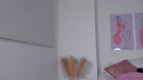 Juli  online show from December 2024 05:23:01 AM