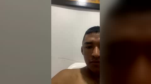 juliancito222 online show from July 2026 08:16:02 PM