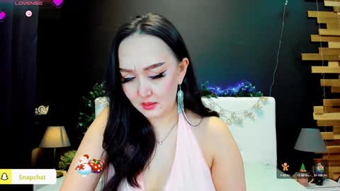Julianna online show from December 2024 03:59:01 PM