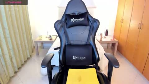 Fernanda online show from January 2025 09:44:02 PM