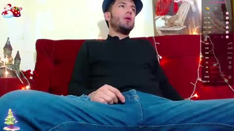 Call me  Juliano independent model online show from December 2024 07:00:01 AM