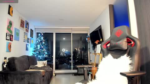 Jeimy Help me to reach 100 thumbs up online show from December 2024 12:21:02 AM