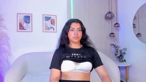 julie_devani online show from November 2025 08:05:01 PM