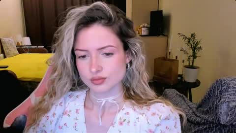 Julie online show from April 2026 04:23:01 PM