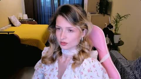 Snapshot of julie_flores chatting on May 2026 02:24:01 PM Julie online show from May 2026 02:24:01 PM