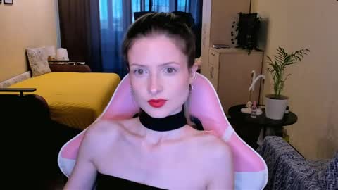 Snapshot of julie_flores chatting on May 2026 02:00:02 PM Julie online show from May 2026 02:00:02 PM